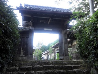 お寺の門.JPG